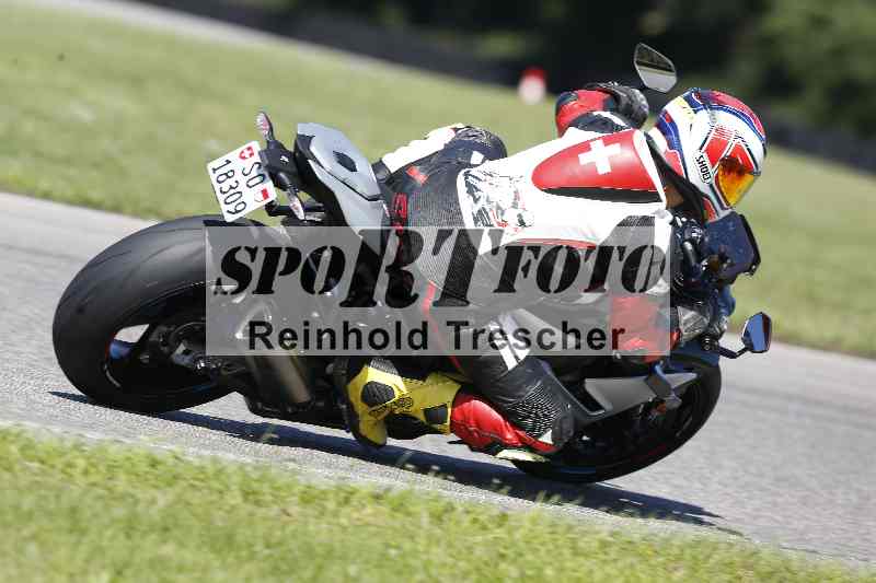 Archiv-2025/42 07.08.2025 Peter Studer Girls Day ADR/Gruppe blau/team